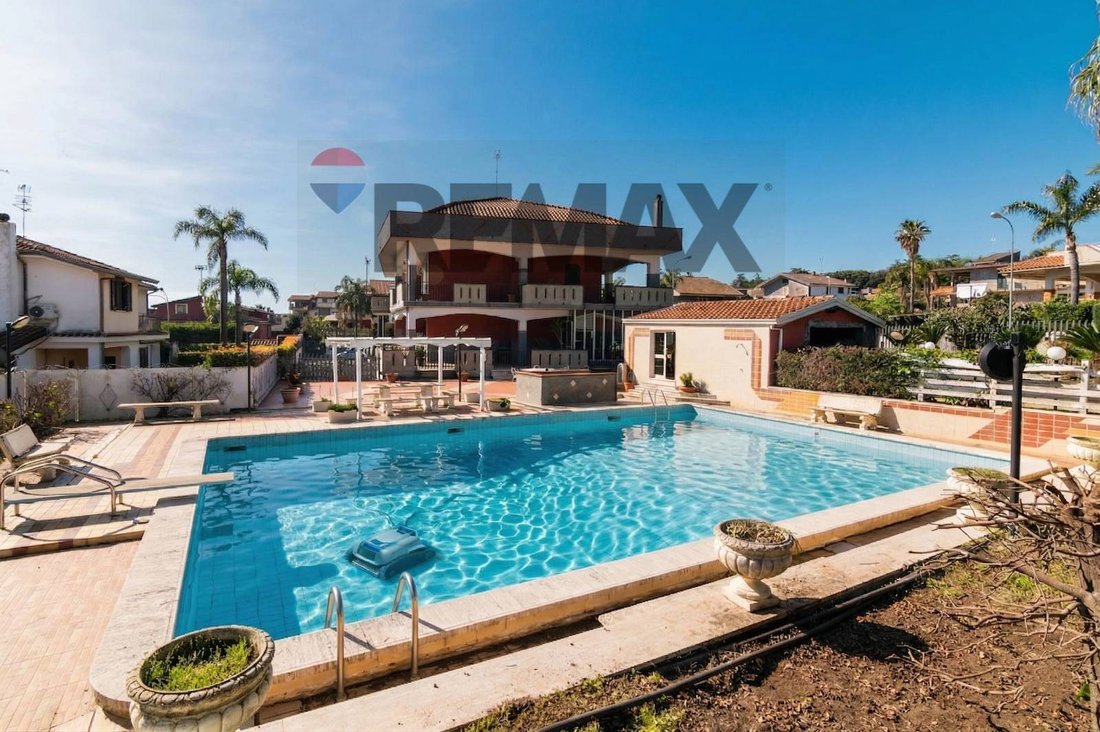 Villa in Aci Sant'Antonio, Sicily, Italy 5 - 17709426
