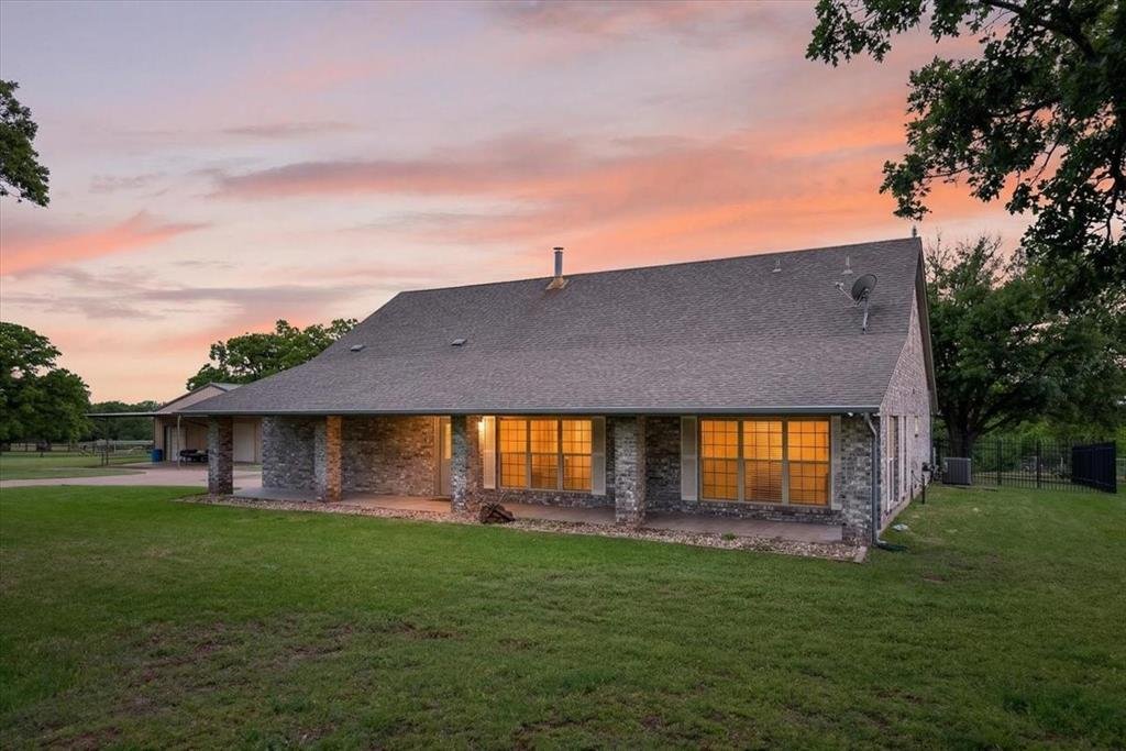 House in Cleburne, Texas, United States 3 - 17708390