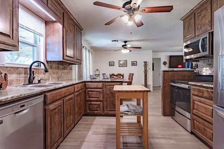 House in Woodway, Texas, United States 5 - 17704013