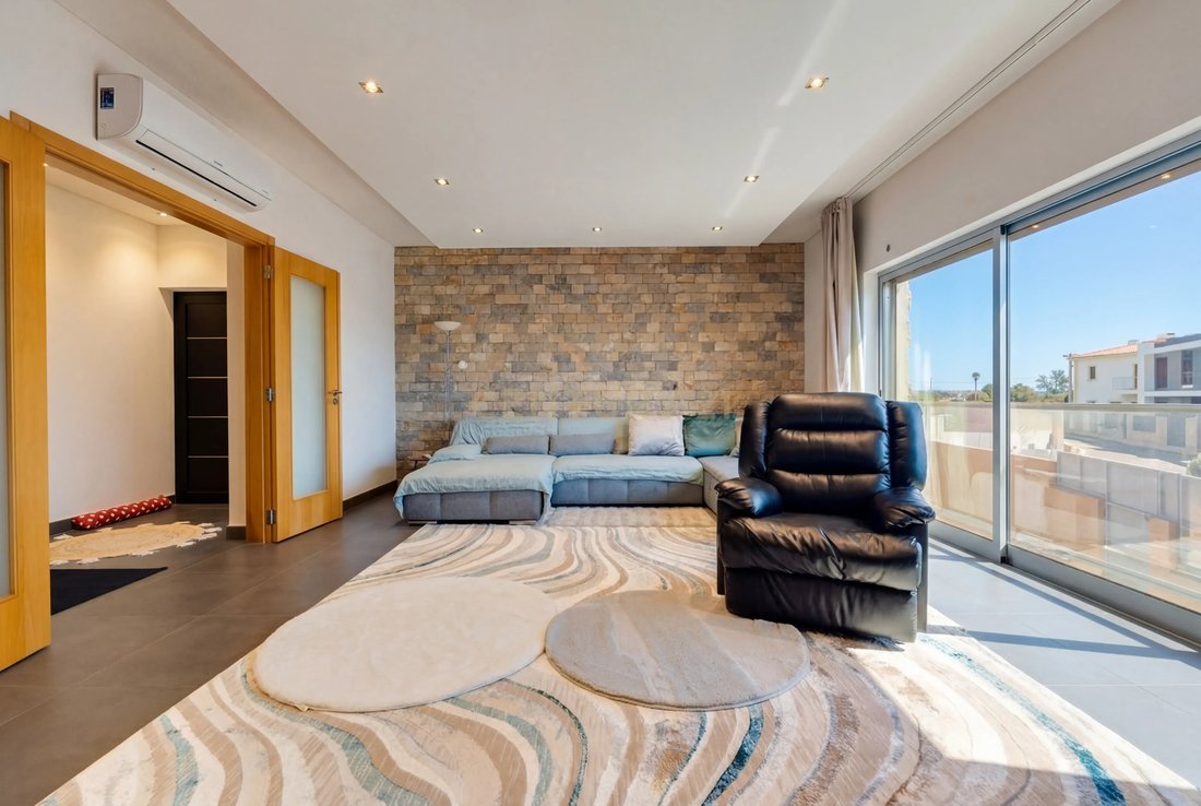 Villa in Mexilhoeira Grande, Algarve, Portugal 4 - 17710871