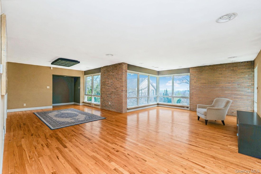 House in New York, New York, United States 5 - 17707605