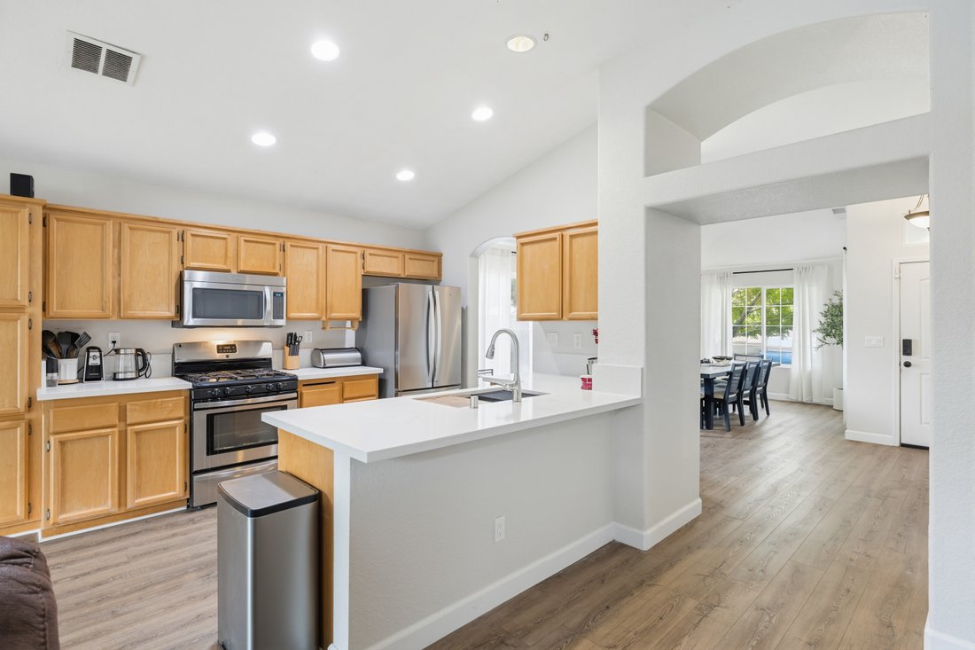 House in Elk Grove, California, United States 2 - 17704965