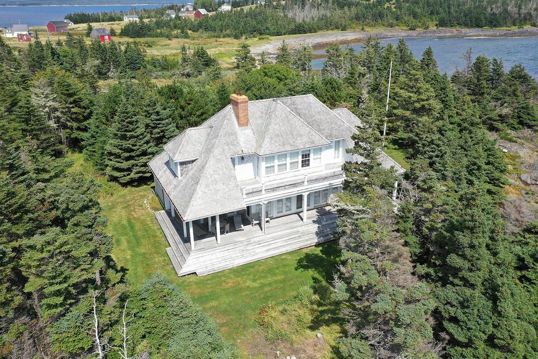House in Lunenburg, Nova Scotia, Canada 5 - 17708229