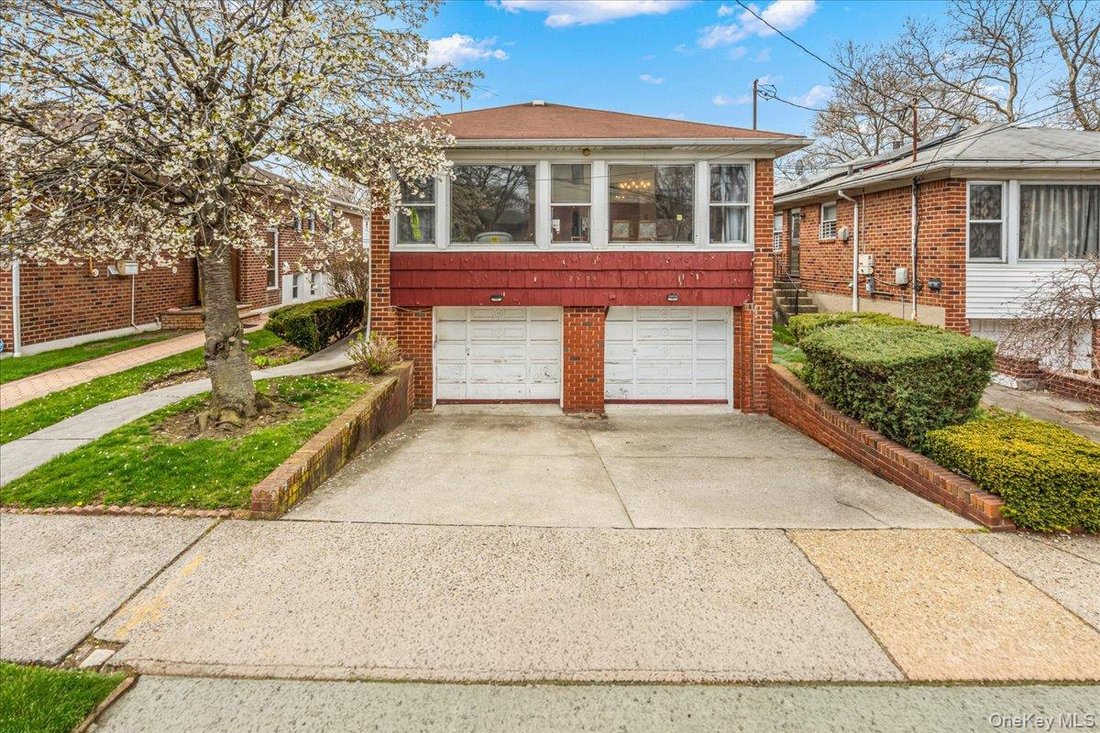 House in New York, New York, United States 1 - 17705057