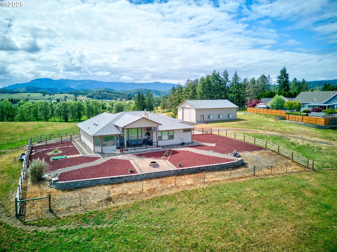 House in Sutherlin, Oregon, United States 4 - 17705283