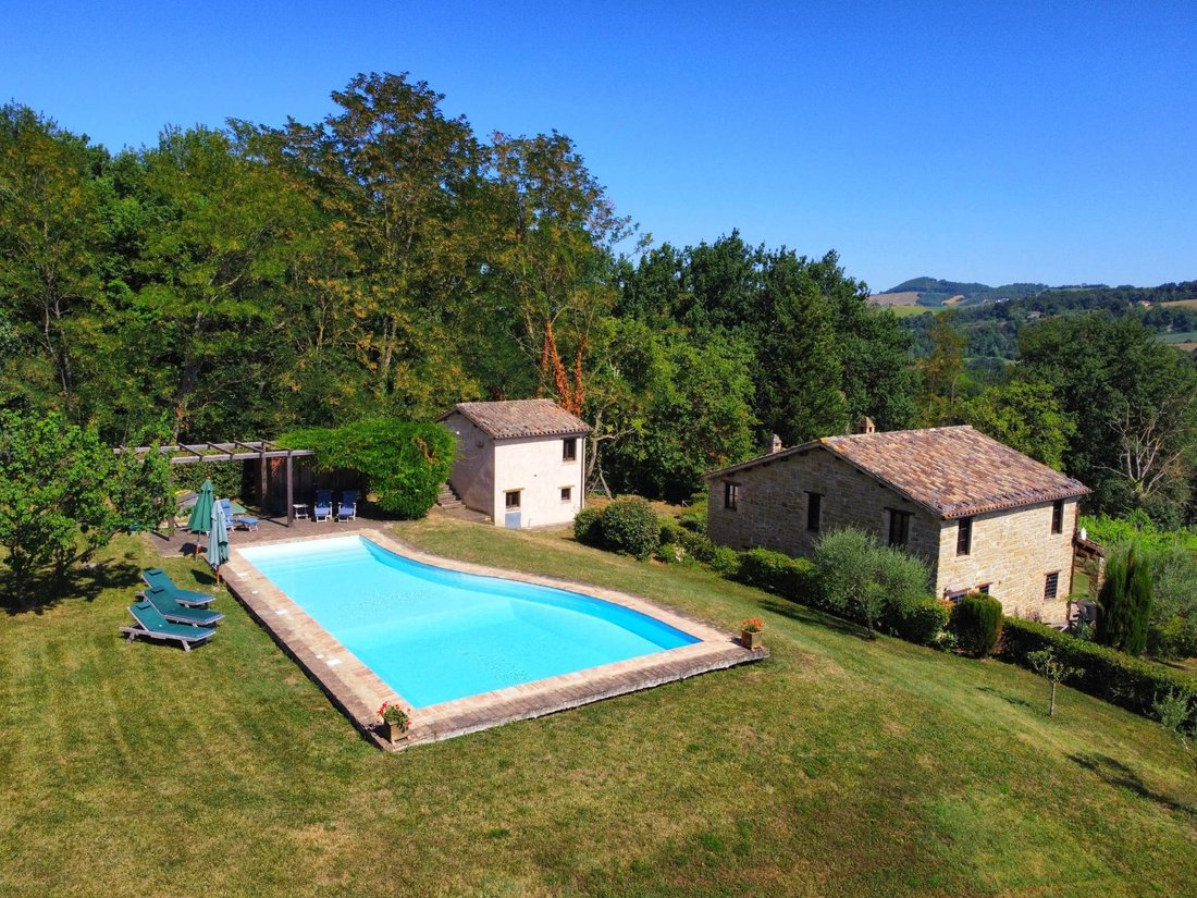 Country House in Gualdo, Marche, Italy 1 - 17709410