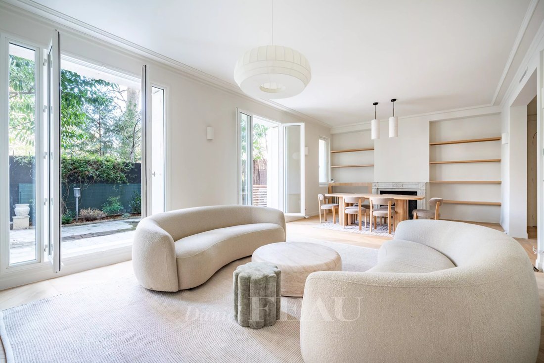 Apartment in Seine et Berges, Paris 1er Arrondissement, Paris 1 - 17704854