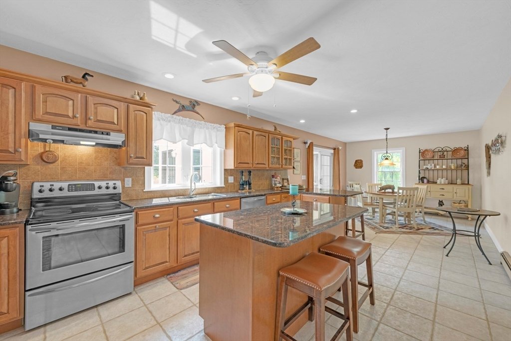 House in North Brookfield, Massachusetts, United States 4 - 17704421
