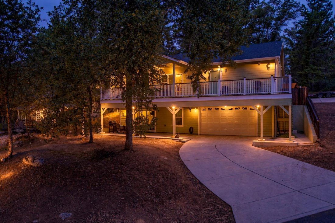 House in Oakhurst, California, United States 1 - 17708907