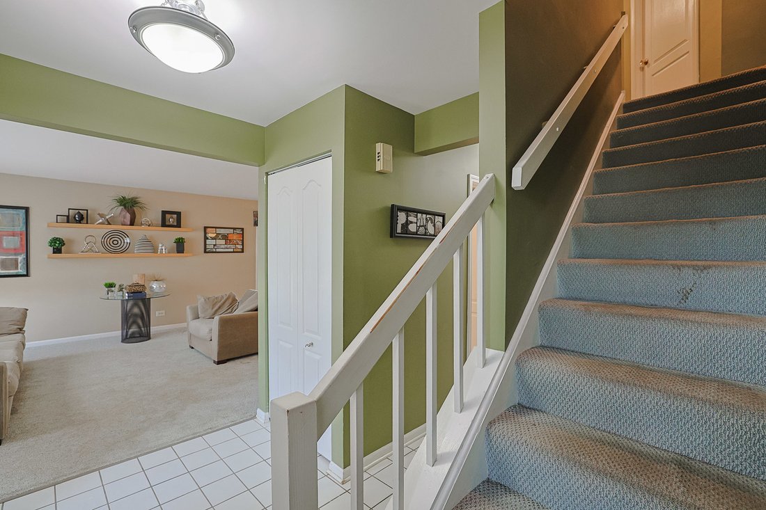 House in Buffalo Grove, Illinois, United States 3 - 17707386