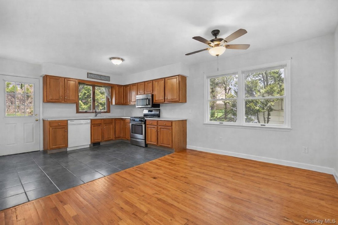Apartment in Greenwich, Connecticut, United States 3 - 17704142