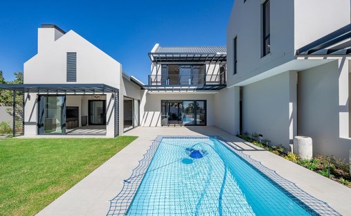 House in Cape Town, Western Cape, South Africa 1