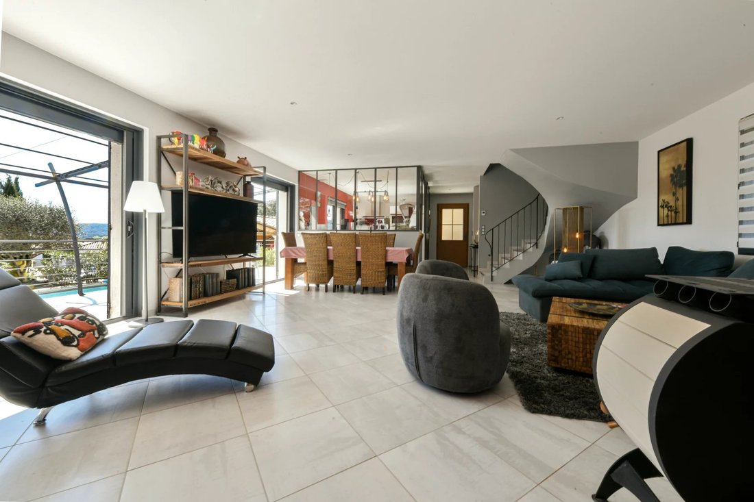Estate in Uzès, Occitania, France 5 - 17708614