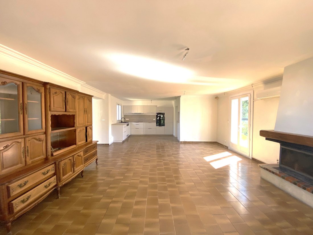 Villa in Saint-Cyr-sur-Mer, Provence-Alpes-Côte d'Azur, France 2 - 17671150