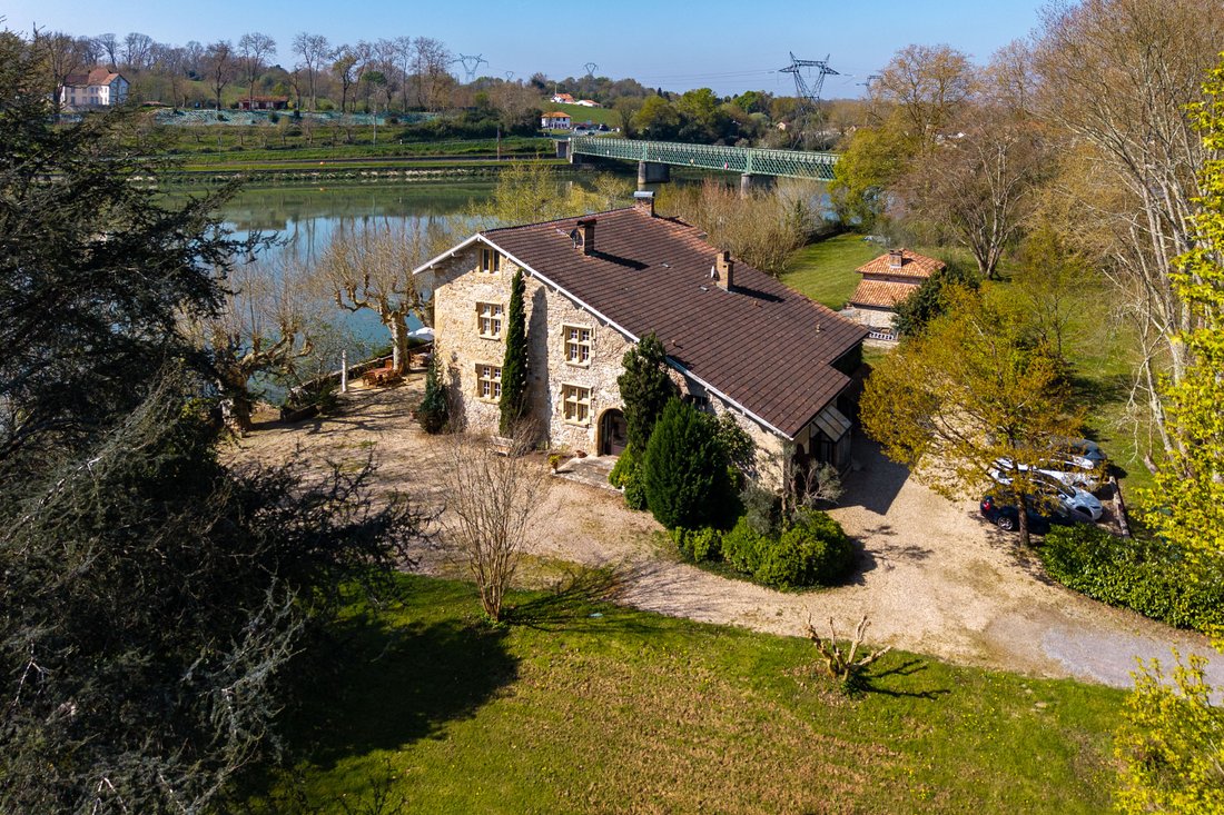 House in Saint-Laurent-de-Gosse, Nouvelle-Aquitaine, France 4 - 17703799