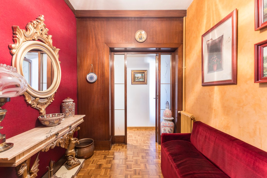 Apartment in Eixample, Barcelona, Spain 5 - 17708578