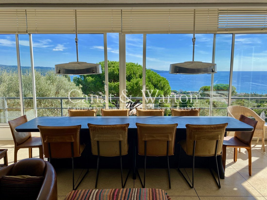 Villa in Sud, Cavalaire-sur-Mer, France 3 - 17341786