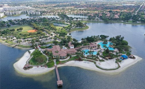 House in Doral, Florida, United States 1
