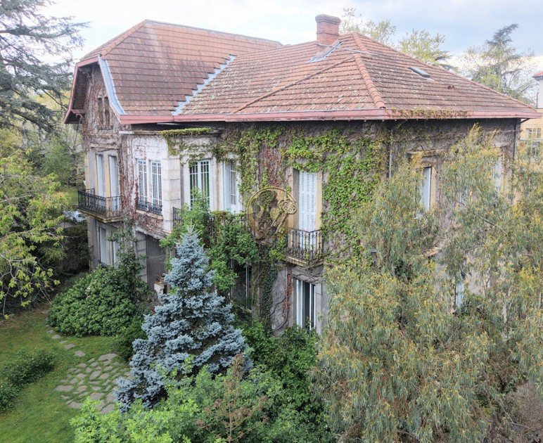 House in Izieux-La Varizelle-La Chabure-Le Creux, Saint-Chamond, France 3 - 16983335