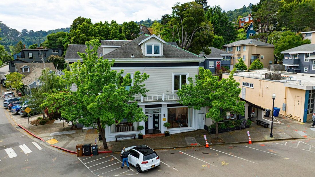 Corte Madera, California, United States 4 - 17706621