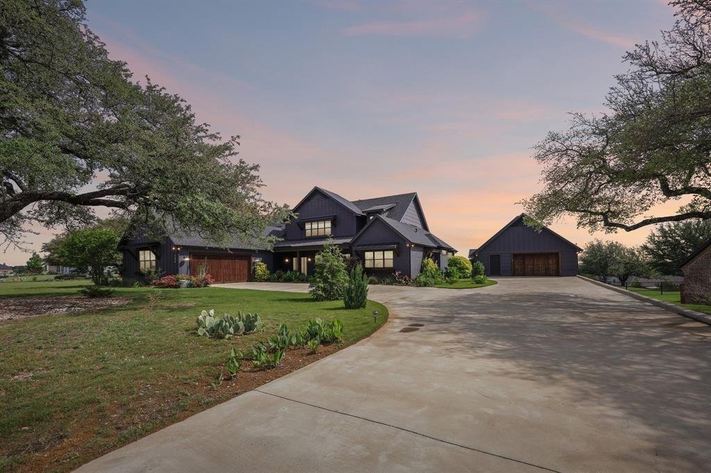 House in Granbury, Texas, United States 1 - 17708569