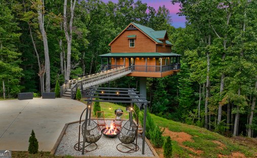 House in Cleveland, Georgia, United States 1