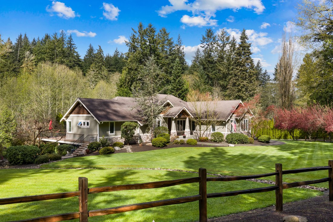 Poulsbo, Washington, United States 3 - 17711691