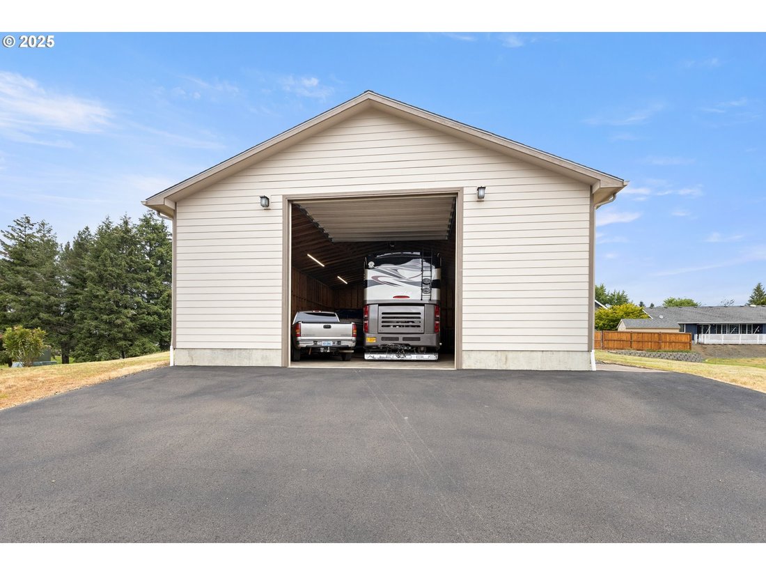 House in Sutherlin, Oregon, United States 3 - 17705283