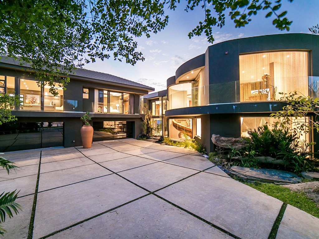 House in Sandton, Gauteng, South Africa 1 - 17522896