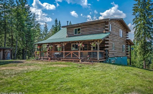 House in Naples, Idaho, United States 1