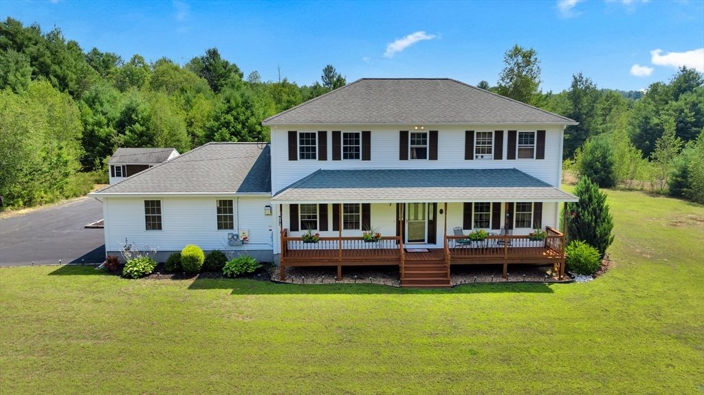 House in North Brookfield, Massachusetts, United States 1 - 17704421