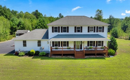 House in North Brookfield, Massachusetts, United States 1