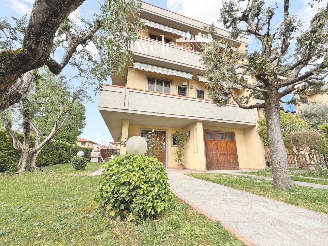 Country House in Center, Campi Bisenzio, Tuscany 3 - 17708625
