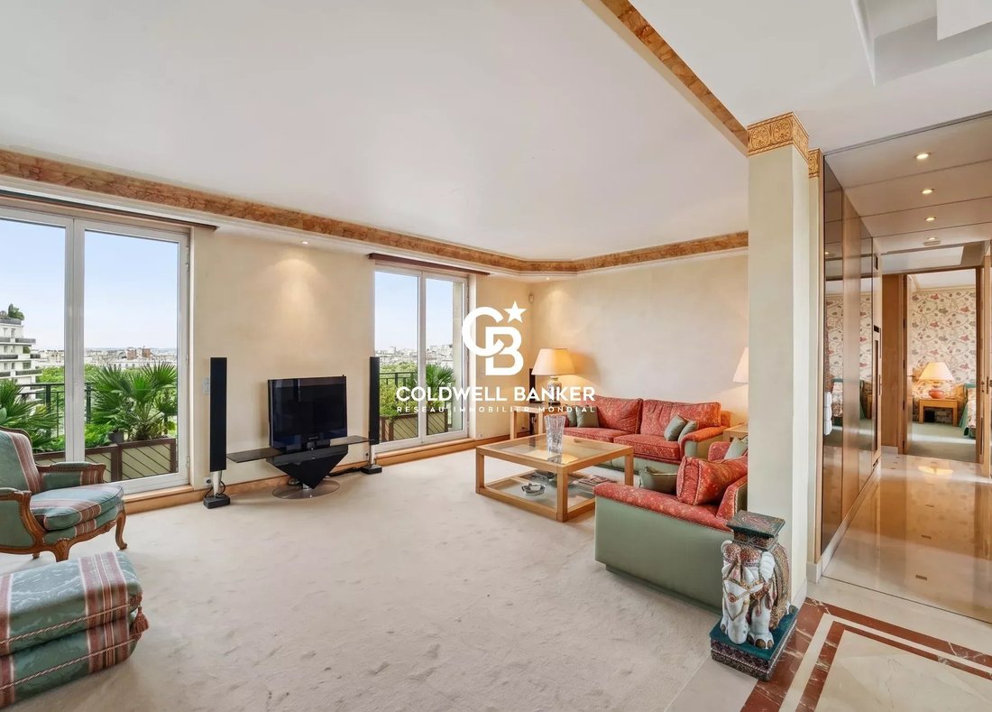 Apartment in Muette Nord, Paris 16e Arrondissement, Paris 2 - 17708530