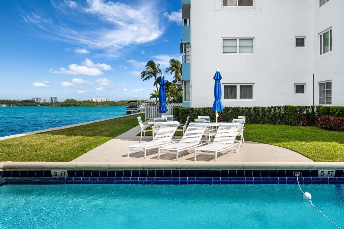 Bal Harbour, Florida, United States 5 - 17710135