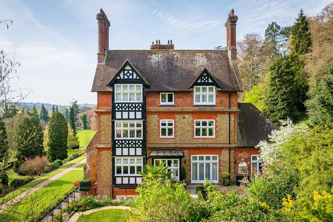 Apartment in Guildford, England 2 - 17672451