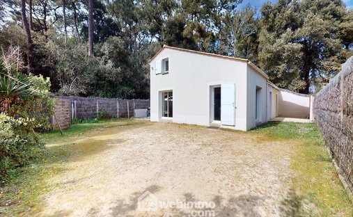 House in Jard-sur-Mer, Pays de la Loire, France 1