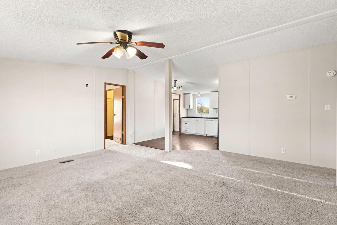 Lockhart, Texas, United States 3 - 17707803