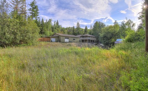 House in West Kelowna, British Columbia, Canada 1