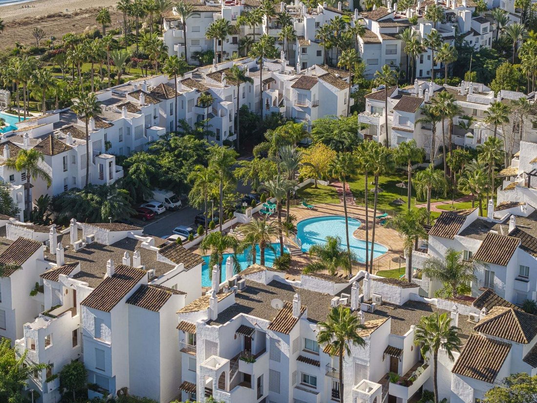 Apartment in Cancelada, Estepona, Andalusia 3 - 17706514