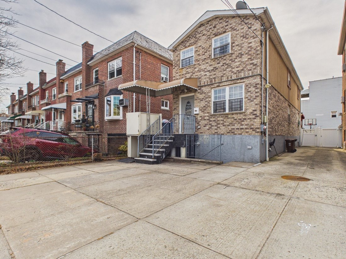 House in New York, New York, United States 3 - 17704425