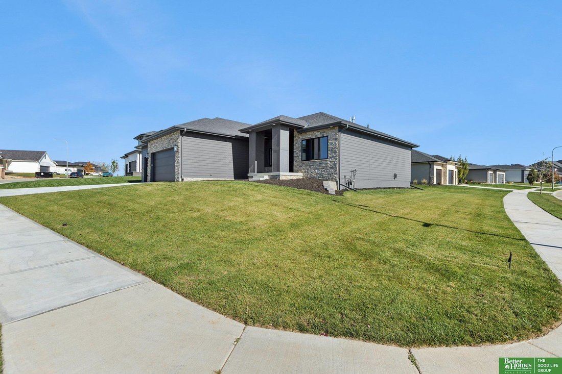 House in Omaha, Nebraska, United States 2 - 17647573