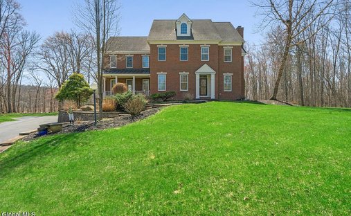 House in Saratoga Springs, New York, United States 1
