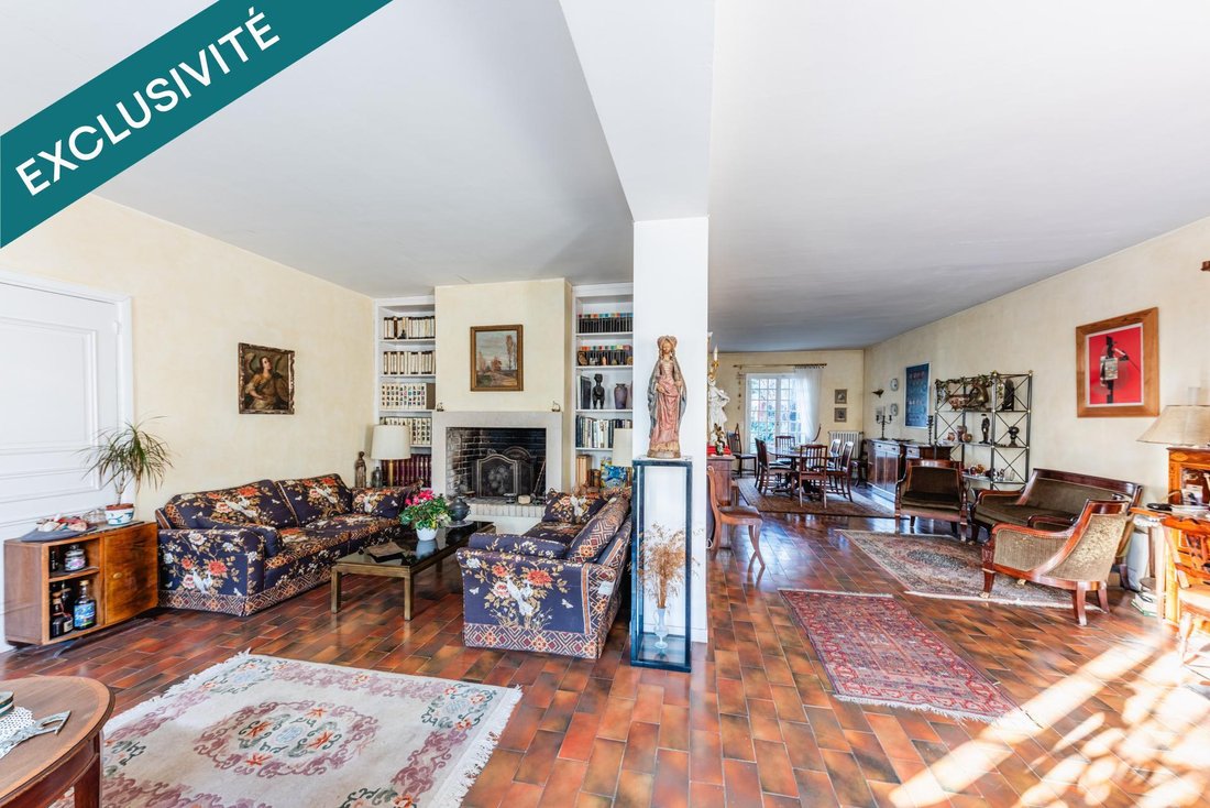 House in Vitry-sur-Seine, Ile-de-France, France 2 - 17713429