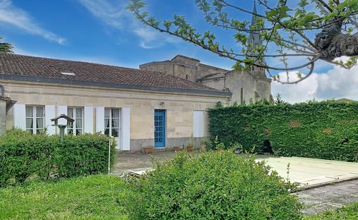 House in Arsac, Nouvelle-Aquitaine, France 1