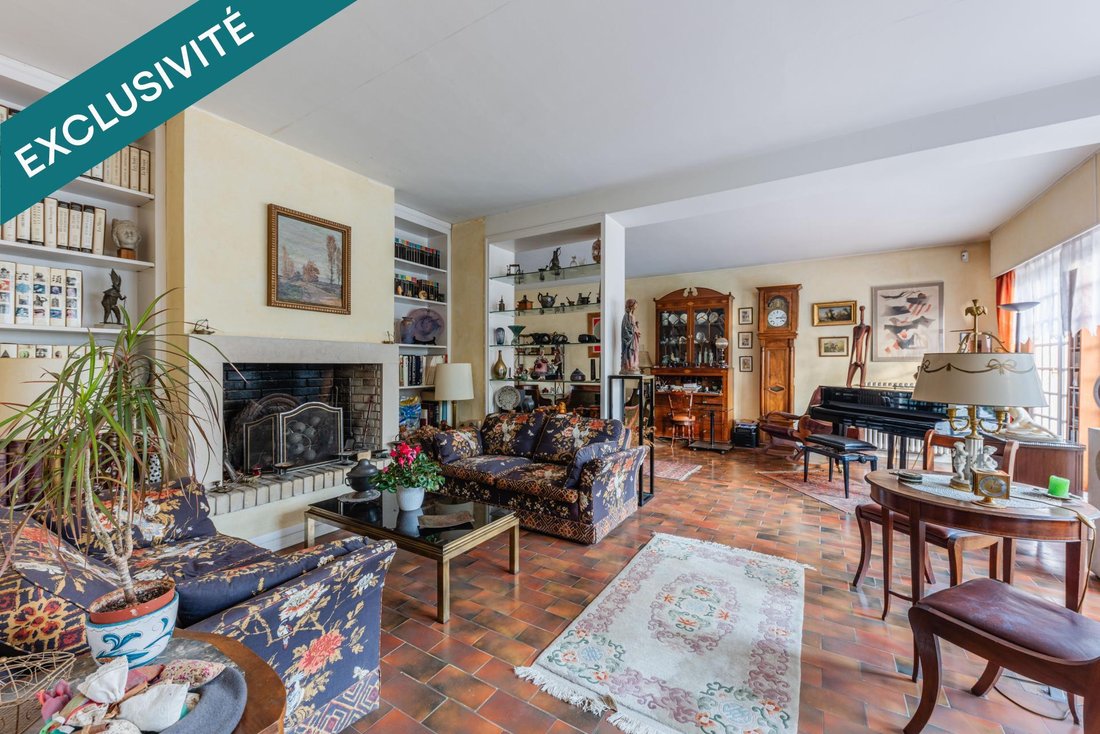 House in Vitry-sur-Seine, Ile-de-France, France 3 - 17713429