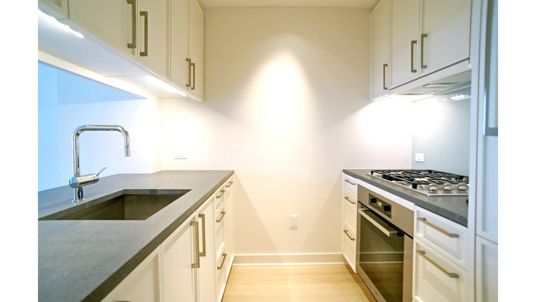 Condo in New York, New York, United States 3 - 17704637