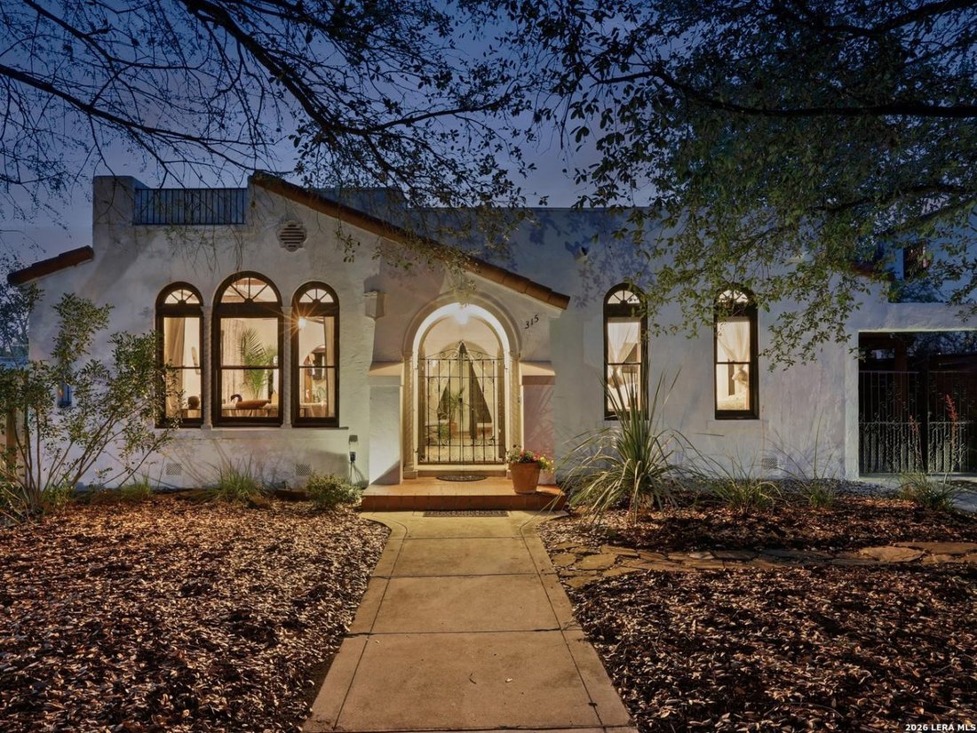 House in San Antonio, Texas, United States 2 - 17710792