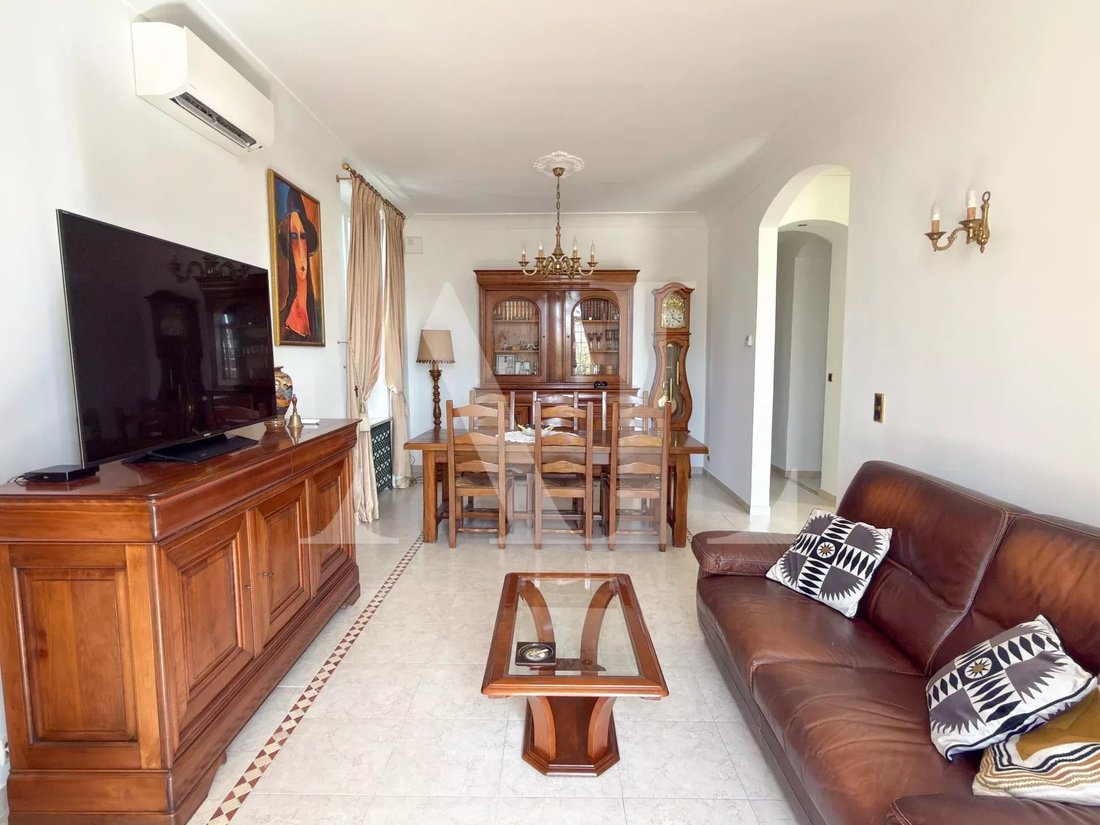 Villa in Les Paluds-Lauvert, Vallauris, France 3 - 17704705