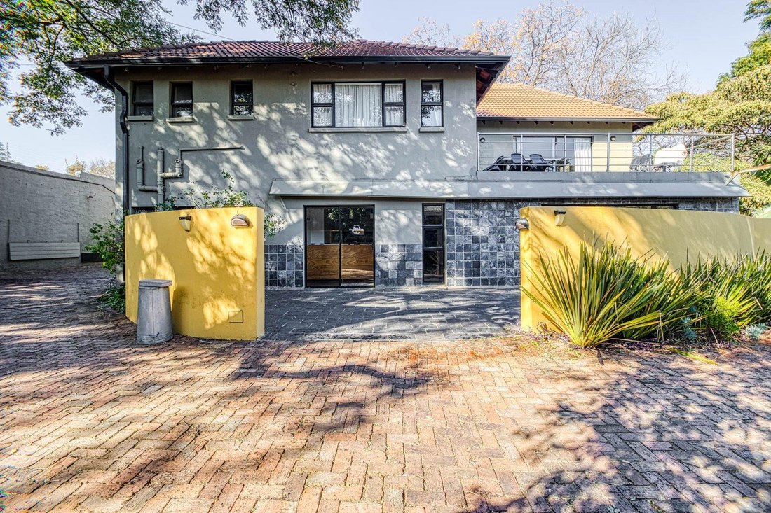 Haus in Morningside Manor, Gauteng, Südafrika 2 - 17705544